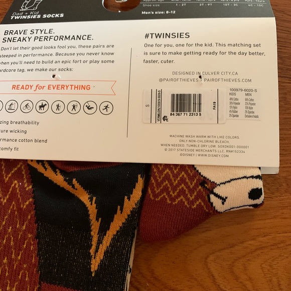 Frozen II Dad Toddler Twinsies Socks 2 pkg Sm New - Picture 4 of 5